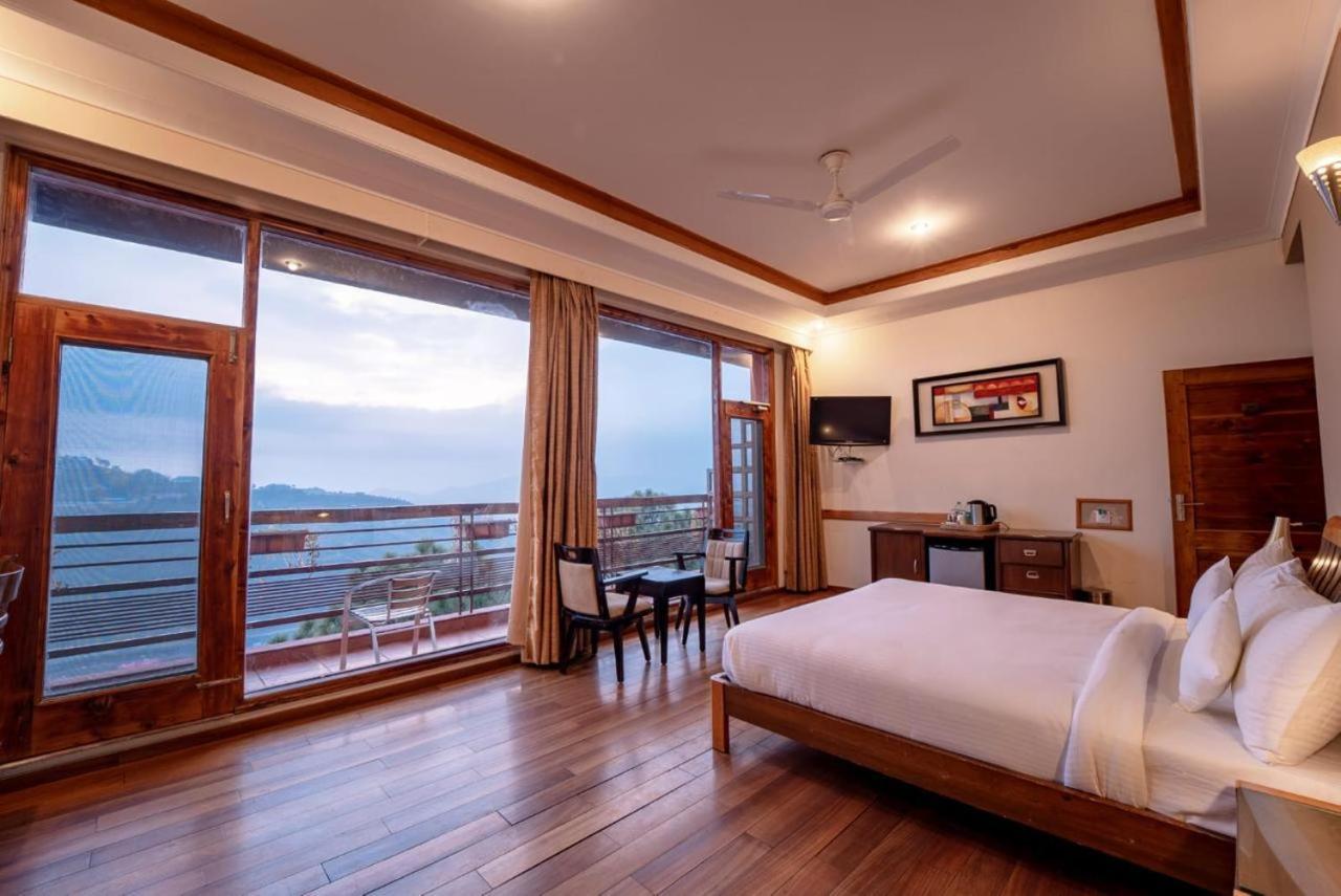 Nature View Resort !! A Four Star Lavish & Luxury Resort 차일 외부 사진